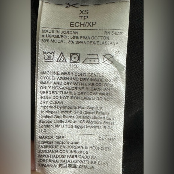 🖤🖤GAP Essential Black Tank Top - Size XS🖤🖤 - Picture 6 of 7